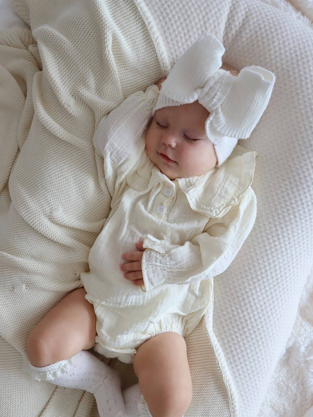 Annie & Charles® linen bloomer with collar