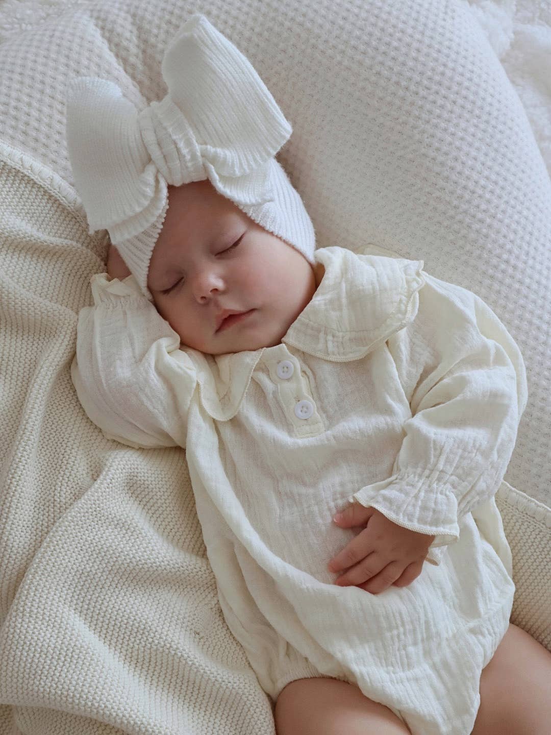 Annie & Charles® linen bloomer with collar